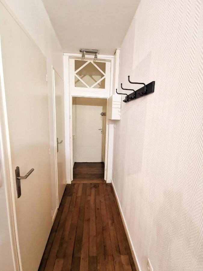ブールジュLoft Atypique Au Calme Avec Cour Privativeアパートメント エクステリア 写真