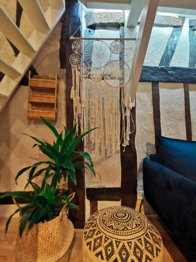 ブールジュLoft Atypique Au Calme Avec Cour Privativeアパートメント エクステリア 写真