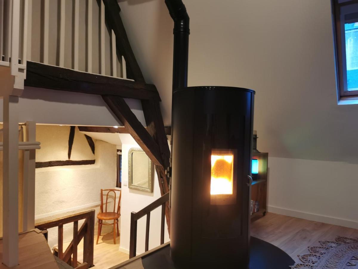 ブールジュLoft Atypique Au Calme Avec Cour Privativeアパートメント エクステリア 写真