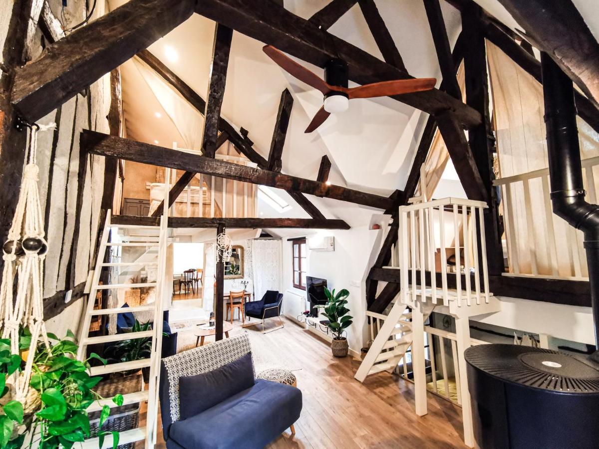 ブールジュLoft Atypique Au Calme Avec Cour Privativeアパートメント エクステリア 写真